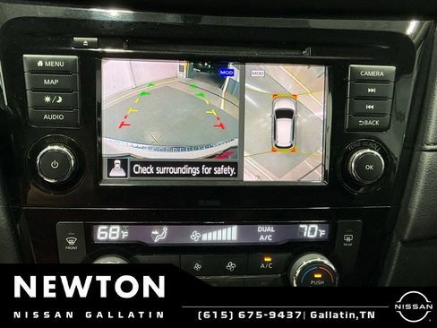 Used 2018 Nissan Rogue SV w/ Premium Package FWD image 8