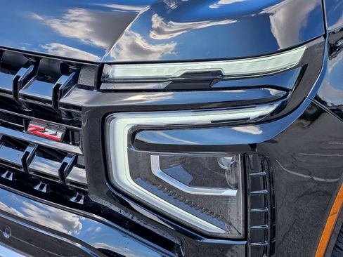 New 2026 Chevrolet Tahoe Z71 w/ Comfort Package AWD/4WD image 5