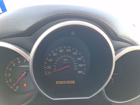 Used 2002 Lexus SC 430 Convertible image 19