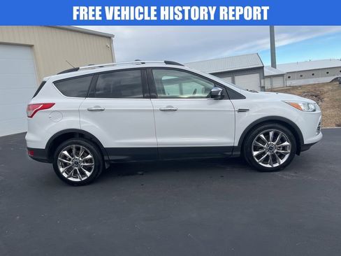 Used 2016 Ford Escape SE w/ SE Chrome Package image 3