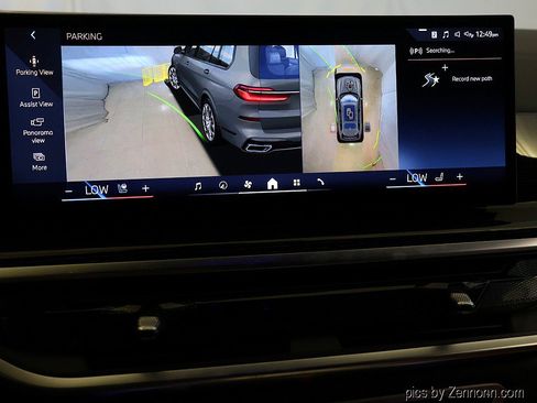 Used 2026 BMW X7 xDrive40i w/ M Sport Package AWD/4WD image 24