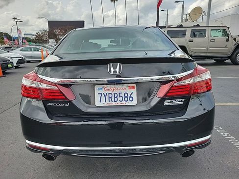 Used 2017 Honda Accord Sport Special Edition image 6