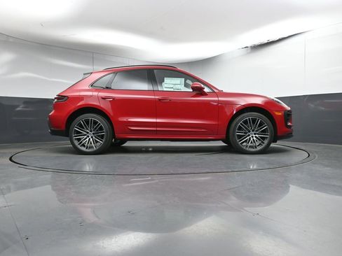 New 2026 Porsche Macan AWD/4WD image 28