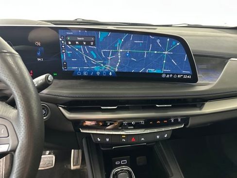 Used 2025 Cadillac XT4 Sport w/ LPO, Onyx Lite Package image 41