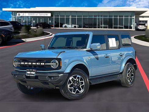 Used 2025 Ford Bronco Outer Banks AWD/4WD image 1
