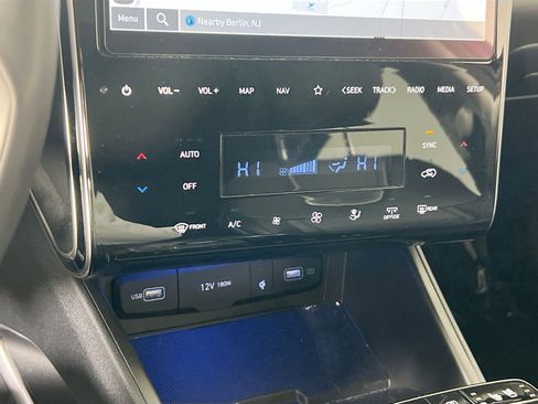 Used 2023 Hyundai Tucson Limited image 16