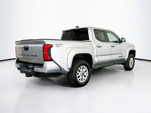 Used 2025 Toyota Tacoma TRD Sport w/ TRD Sport Upgrade Package image 9