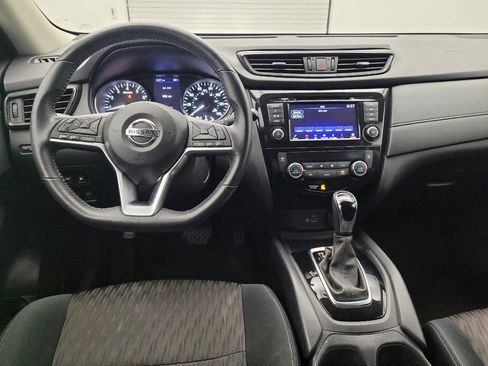 Used 2018 Nissan Rogue SV FWD image 22