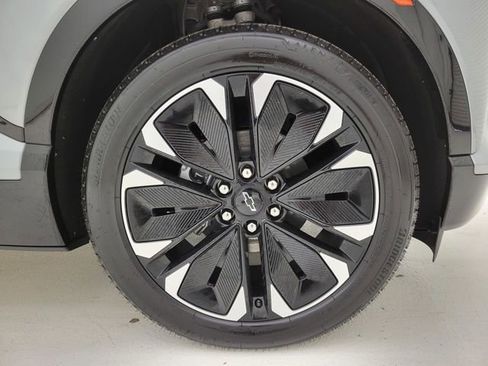 New 2025 Chevrolet Blazer EV RS image 26