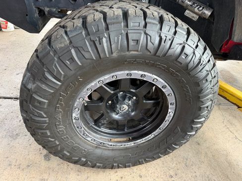 Used 2015 Jeep Wrangler Rubicon w/ Power Convenience Group AWD/4WD image 19