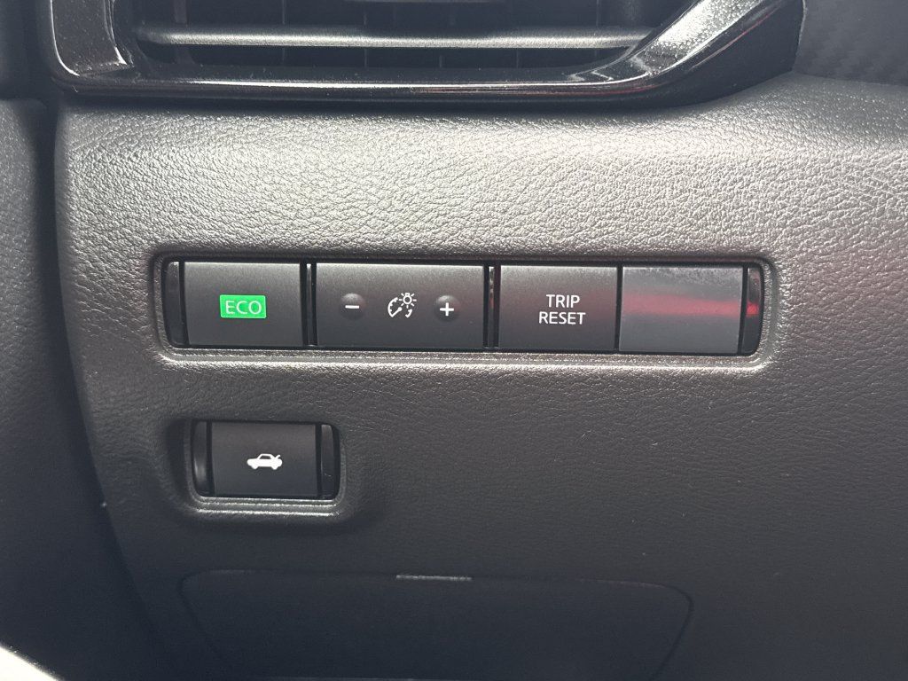 Used 2024 Nissan Sentra SR FWD image 32