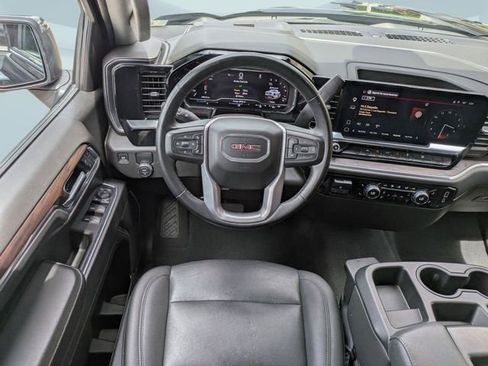 Used 2025 GMC Sierra 1500 SLT RWD image 16