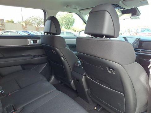 New 2026 Hyundai Santa Fe SE FWD image 8