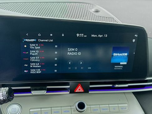 Certified 2025 Hyundai Elantra Limited image 8