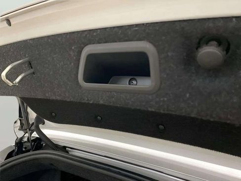 Used 2025 BMW 430i Convertible RWD image 17