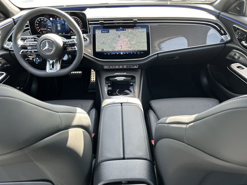 New 2026 Mercedes-Benz E 53 AMG e 4MATIC Wagon image 24
