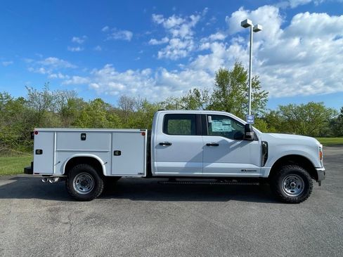 New 2026 Ford F350 XL w/ XL Off-Road Package AWD/4WD image 2