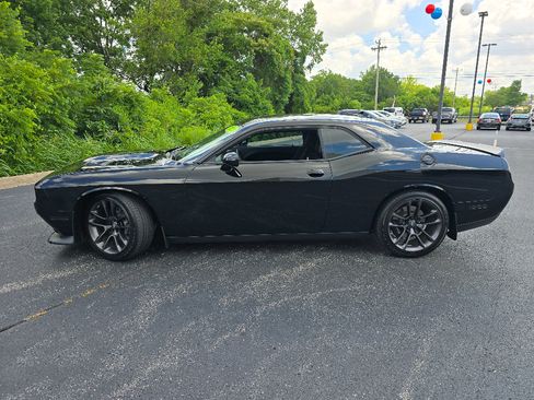 Used 2022 Dodge Challenger R/T Scat Pack w/ Plus Package RWD image 12