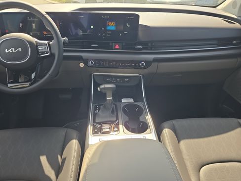 New 2026 Kia Carnival EX FWD image 15