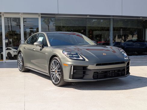 New 2026 Porsche Panamera image 7