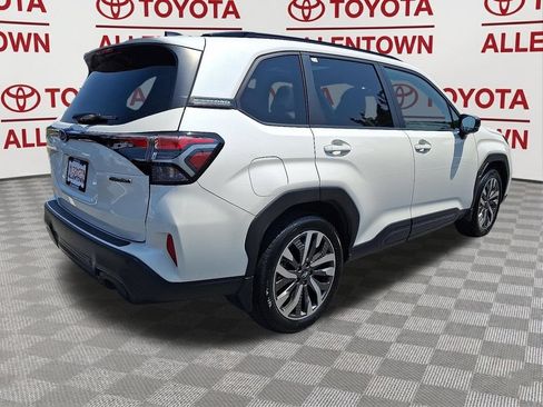Used 2025 Subaru Forester Touring AWD/4WD image 8