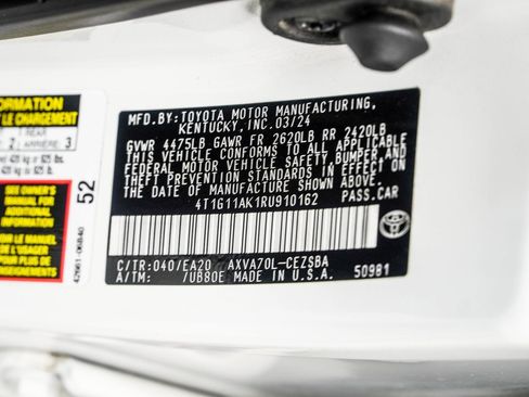 Used 2024 Toyota Camry SE image 35