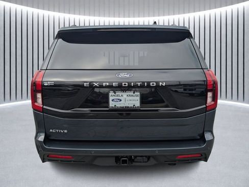 New 2026 Ford Expedition Active RWD image 5
