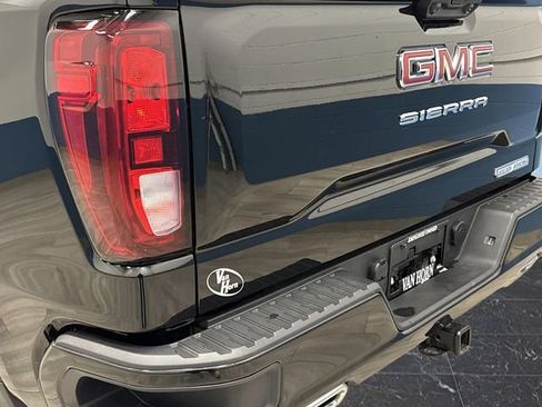 Used 2025 GMC Sierra 1500 Elevation image 34