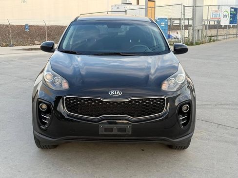 Used 2018 Kia Sportage LX AWD/4WD image 2