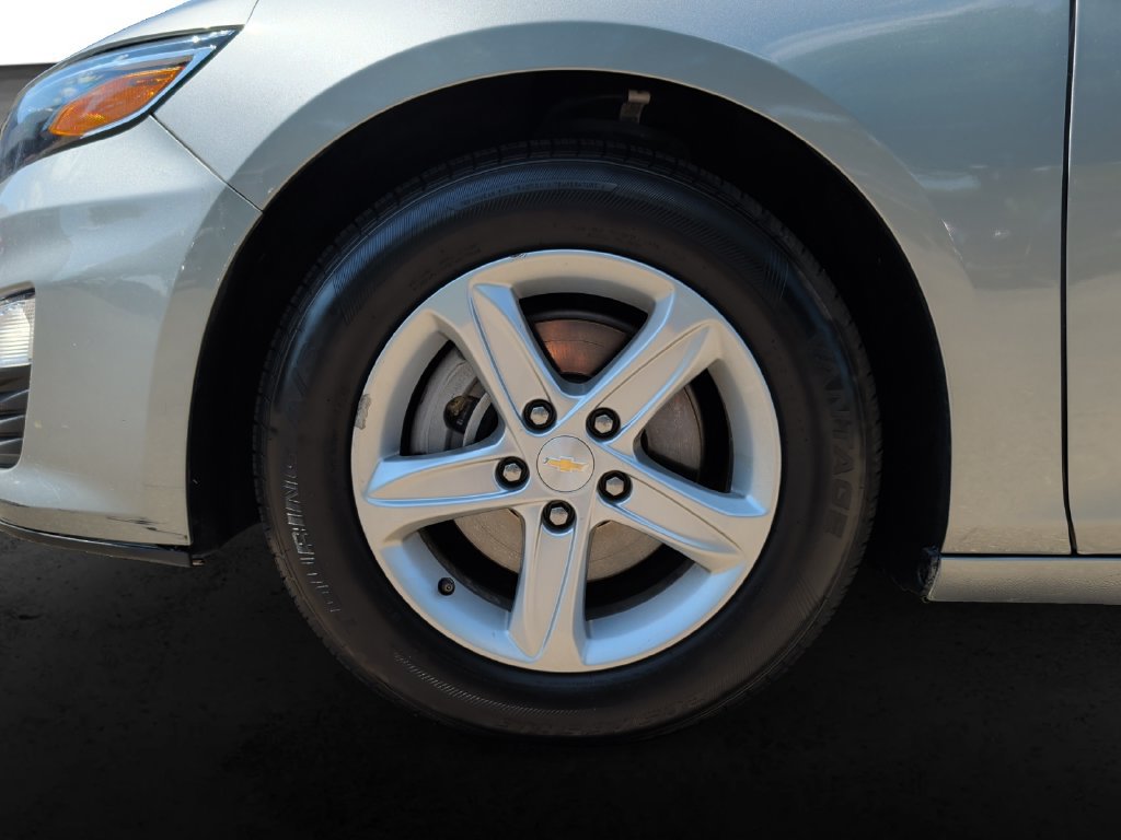 Used 2024 Chevrolet Malibu LT FWD image 9