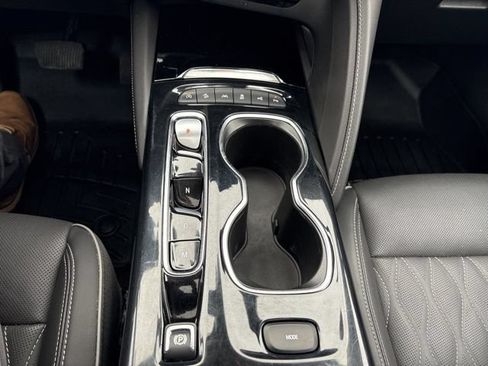 Used 2023 Buick Envision Avenir AWD/4WD image 43