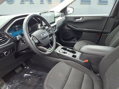 Used 2023 Ford Escape Active w/ Tech Pack #2 AWD/4WD image 16