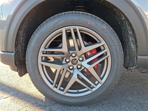 New 2026 Ford Explorer ST-Line w/ ST-Line Street Pack image 5