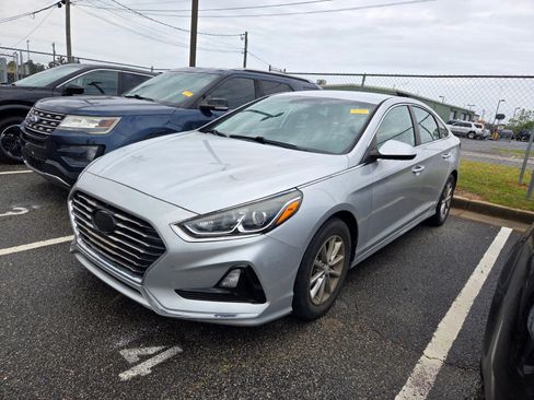 Used 2018 Hyundai Sonata SE image 3