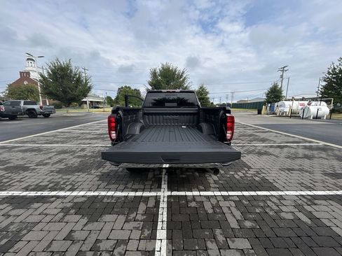 New 2025 GMC Sierra 2500 SLE w/ SLE Value Package; image 26