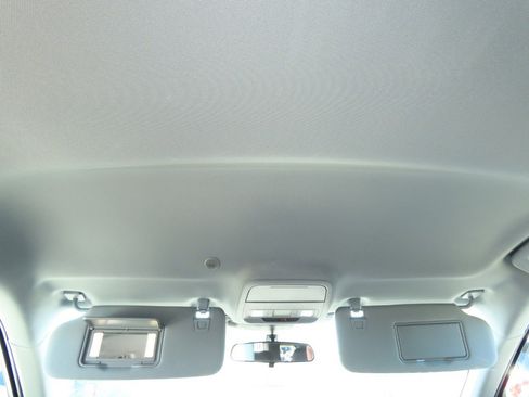 Certified 2023 Ford Explorer XLT w/ Equipment Group 202A image 21