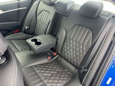 Used 2019 Genesis G70 2.0T Advanced w/ Dynamic Package image 24