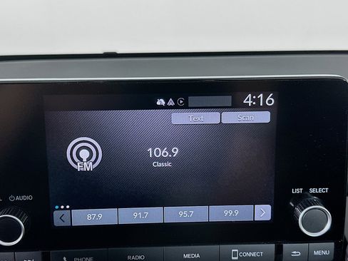 Used 2024 Honda Accord EX image 19