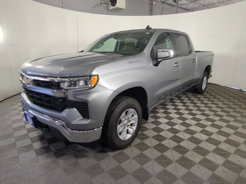 Used 2023 Chevrolet Silverado 1500 LT w/ Protection Package image 4