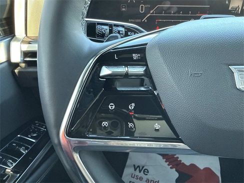 Used 2025 Cadillac Escalade Premium Luxury w/ Touring Package image 28