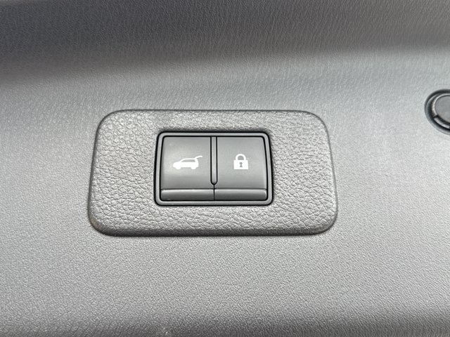 Certified 2021 Nissan Armada Platinum w/ Captain's Chairs Package AWD/4WD image 15
