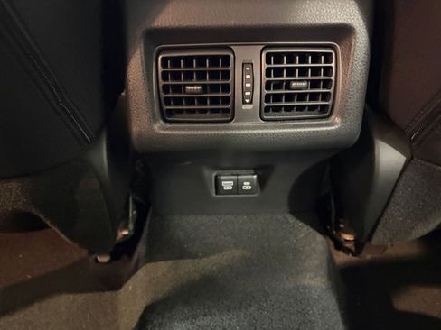 Used 2025 Toyota Camry LE image 23