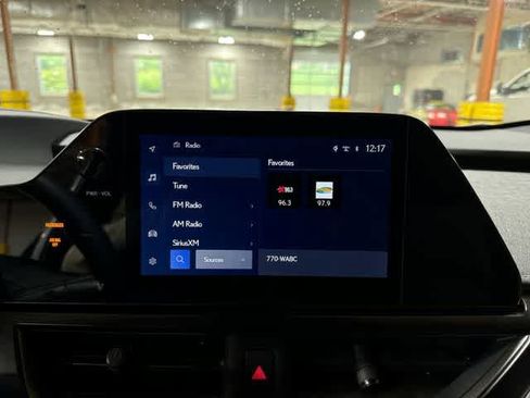 Used 2023 Lexus UX 250h AWD image 20