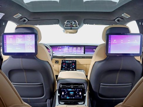 Used 2025 Cadillac Escalade IQ Sport 2 AWD/4WD image 39