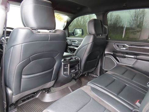 Certified 2022 RAM 1500 Laramie image 31
