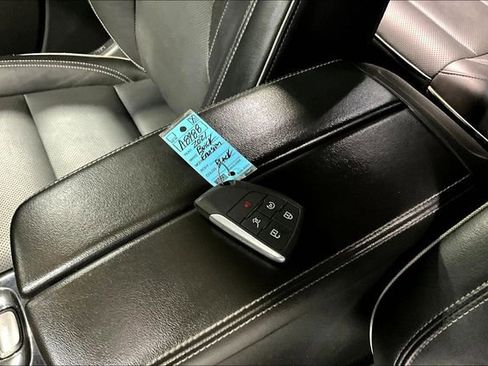 Used 2021 Buick Envision Essence w/ Technology Package I FWD image 31