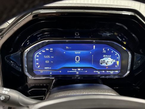 Used 2023 Chevrolet Silverado 1500 LT Trail Boss w/ Convenience Package II image 11