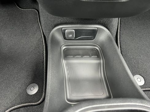 New 2026 Chrysler Pacifica Select FWD image 27