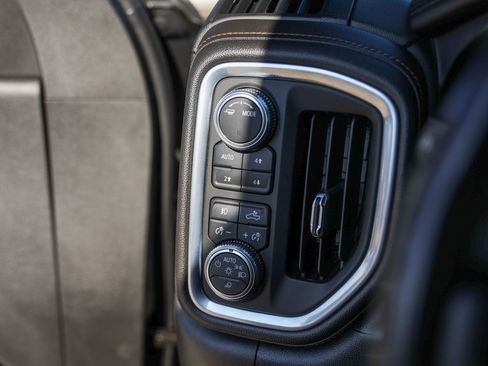 Used 2020 GMC Sierra 1500 AT4 w/ AT4 Premium Package image 18