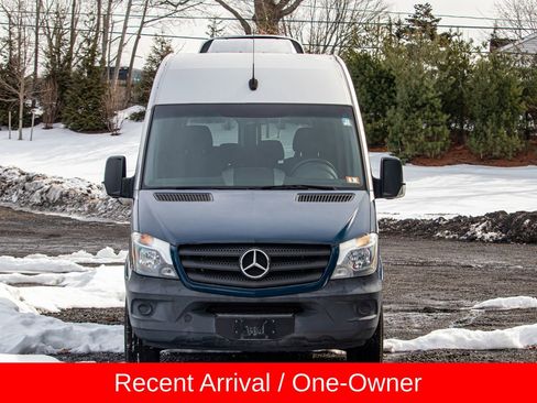 Used 2017 Mercedes-Benz Sprinter 2500 image 2